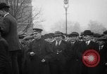 Standbild britischen Menschen Wehrpflichtigen während Ersten Weltkrieg Vereinigtes Königreich, 1916, aus Sekunde 15 historischem Filmmaterial Videoclip 65675042465