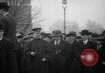 Standbild britischen Menschen Wehrpflichtigen während Ersten Weltkrieg Vereinigtes Königreich, 1916, aus Sekunde 16 historischem Filmmaterial Videoclip 65675042465