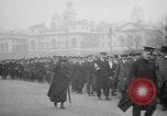 Standbild britischen Menschen Wehrpflichtigen während Ersten Weltkrieg Vereinigtes Königreich, 1916, aus Sekunde 29 historischem Filmmaterial Videoclip 65675042465