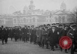Standbild britischen Menschen Wehrpflichtigen während Ersten Weltkrieg Vereinigtes Königreich, 1916, aus Sekunde 38 historischem Filmmaterial Videoclip 65675042465