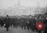 Standbild britischen Menschen Wehrpflichtigen während Ersten Weltkrieg Vereinigtes Königreich, 1916, aus Sekunde 41 historischem Filmmaterial Videoclip 65675042465