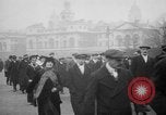 Standbild britischen Menschen Wehrpflichtigen während Ersten Weltkrieg Vereinigtes Königreich, 1916, aus Sekunde 46 historischem Filmmaterial Videoclip 65675042465