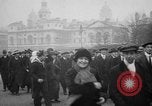 Standbild britischen Menschen Wehrpflichtigen während Ersten Weltkrieg Vereinigtes Königreich, 1916, aus Sekunde 48 historischem Filmmaterial Videoclip 65675042465