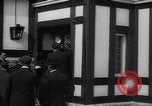 Immagine di Raccolta degna del Signore e signori Il Galles Regno Unito, 1916, secondo 3 filmato di repertorio 65675042467