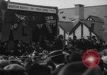 Immagine di Raccolta degna del Signore e signori Il Galles Regno Unito, 1916, secondo 10 filmato di repertorio 65675042467