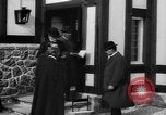 Immagine di Raccolta degna del Signore e signori Il Galles Regno Unito, 1916, secondo 29 filmato di repertorio 65675042467