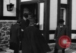 Immagine di Raccolta degna del Signore e signori Il Galles Regno Unito, 1916, secondo 30 filmato di repertorio 65675042467