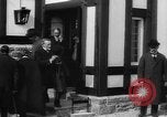 Immagine di Raccolta degna del Signore e signori Il Galles Regno Unito, 1916, secondo 32 filmato di repertorio 65675042467