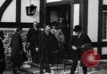 Immagine di Raccolta degna del Signore e signori Il Galles Regno Unito, 1916, secondo 33 filmato di repertorio 65675042467