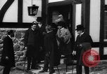 Immagine di Raccolta degna del Signore e signori Il Galles Regno Unito, 1916, secondo 35 filmato di repertorio 65675042467