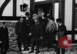 Immagine di Raccolta degna del Signore e signori Il Galles Regno Unito, 1916, secondo 36 filmato di repertorio 65675042467