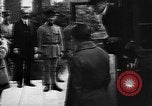 Standbild Vertrag von Versailles Paris Frankreich, 1919, aus Sekunde 16 historischem Filmmaterial Videoclip 65675042470