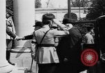 Standbild Vertrag von Versailles Paris Frankreich, 1919, aus Sekunde 54 historischem Filmmaterial Videoclip 65675042470