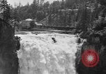 Image Snoqualmie Falls Cascade en 1917 Snoqualmie Washington USA, 1917, de la seconde 4 séquences d'archives historiques vidéo 65675042497