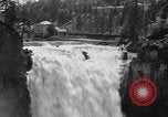 Image Snoqualmie Falls Cascade en 1917 Snoqualmie Washington USA, 1917, de la seconde 6 séquences d'archives historiques vidéo 65675042497