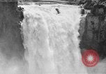 Image Snoqualmie Falls Cascade en 1917 Snoqualmie Washington USA, 1917, de la seconde 8 séquences d'archives historiques vidéo 65675042497