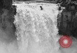 Image Snoqualmie Falls Cascade en 1917 Snoqualmie Washington USA, 1917, de la seconde 17 séquences d'archives historiques vidéo 65675042497