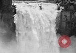 Image Snoqualmie Falls Cascade en 1917 Snoqualmie Washington USA, 1917, de la seconde 18 séquences d'archives historiques vidéo 65675042497