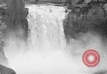 Image Snoqualmie Falls Cascade en 1917 Snoqualmie Washington USA, 1917, de la seconde 32 séquences d'archives historiques vidéo 65675042497