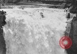 Image Snoqualmie Falls Cascade en 1917 Snoqualmie Washington USA, 1917, de la seconde 42 séquences d'archives historiques vidéo 65675042497