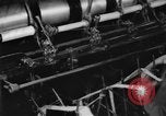 Standbild lace machen Textilfabrik Webstühle bei der Arbeit United States USA, 1917, aus Sekunde 27 historischem Filmmaterial Videoclip 65675042502