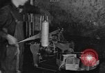 Standbild lace machen Textilfabrik Webstühle bei der Arbeit United States USA, 1917, aus Sekunde 39 historischem Filmmaterial Videoclip 65675042502