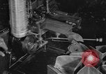 Standbild lace machen Textilfabrik Webstühle bei der Arbeit United States USA, 1917, aus Sekunde 45 historischem Filmmaterial Videoclip 65675042502