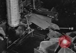 Standbild lace machen Textilfabrik Webstühle bei der Arbeit United States USA, 1917, aus Sekunde 46 historischem Filmmaterial Videoclip 65675042502