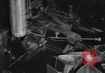 Standbild lace machen Textilfabrik Webstühle bei der Arbeit United States USA, 1917, aus Sekunde 51 historischem Filmmaterial Videoclip 65675042502