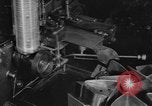 Standbild lace machen Textilfabrik Webstühle bei der Arbeit United States USA, 1917, aus Sekunde 52 historischem Filmmaterial Videoclip 65675042502