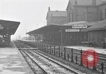 Standbild französische Soldaten am Bahnhof Ruhr, 1923, aus Sekunde 47 historischem Filmmaterial Videoclip 65675042503
