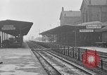 Standbild französische Soldaten am Bahnhof Ruhr, 1923, aus Sekunde 50 historischem Filmmaterial Videoclip 65675042503