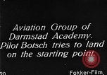 Standbild Eindecker glider Deutschland, 1922, aus Sekunde 8 historischem Filmmaterial Videoclip 65675042532