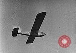 Standbild Eindecker glider Deutschland, 1922, aus Sekunde 13 historischem Filmmaterial Videoclip 65675042532