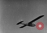 Standbild Eindecker glider Deutschland, 1922, aus Sekunde 15 historischem Filmmaterial Videoclip 65675042532