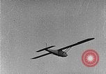 Standbild Eindecker glider Deutschland, 1922, aus Sekunde 17 historischem Filmmaterial Videoclip 65675042532