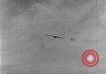 Standbild Eindecker glider Deutschland, 1922, aus Sekunde 31 historischem Filmmaterial Videoclip 65675042532