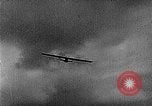 Standbild Eindecker glider Deutschland, 1922, aus Sekunde 35 historischem Filmmaterial Videoclip 65675042532