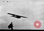 Standbild Eindecker glider Deutschland, 1922, aus Sekunde 40 historischem Filmmaterial Videoclip 65675042532