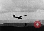 Standbild Eindecker glider Deutschland, 1922, aus Sekunde 47 historischem Filmmaterial Videoclip 65675042532
