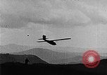 Standbild Eindecker glider Deutschland, 1922, aus Sekunde 50 historischem Filmmaterial Videoclip 65675042532