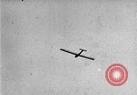 Standbild Fokker Segelflugzeug Deutschland, 1922, aus Sekunde 29 historischem Filmmaterial Videoclip 65675042536