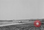 Standbild Taylorcraft Flugzeuge landen und starten Alexandria Virginia United States USA, 1953, aus Sekunde 13 historischem Filmmaterial Videoclip 65675042539