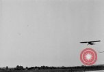Standbild Taylorcraft Flugzeuge landen und starten Alexandria Virginia United States USA, 1953, aus Sekunde 28 historischem Filmmaterial Videoclip 65675042539