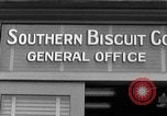 Image le sud de Biscuit Company Richmond Virginia USA, 1953, de la seconde 6 séquences d'archives historiques vidéo 65675042546