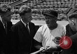 Standbild Cincinatti Reds Baseball Spieler Cincinnati Ohio USA, 1953, aus Sekunde 21 historischem Filmmaterial Videoclip 65675042547