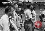Standbild Cincinatti Reds Baseball Spieler Cincinnati Ohio USA, 1953, aus Sekunde 39 historischem Filmmaterial Videoclip 65675042547