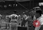 Standbild Cincinatti Reds Baseball Spieler Cincinnati Ohio USA, 1953, aus Sekunde 53 historischem Filmmaterial Videoclip 65675042547