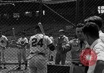 Standbild Cincinatti Reds Baseball Spieler Cincinnati Ohio USA, 1953, aus Sekunde 55 historischem Filmmaterial Videoclip 65675042547