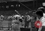 Standbild Cincinatti Reds Baseball Spieler Cincinnati Ohio USA, 1953, aus Sekunde 56 historischem Filmmaterial Videoclip 65675042547